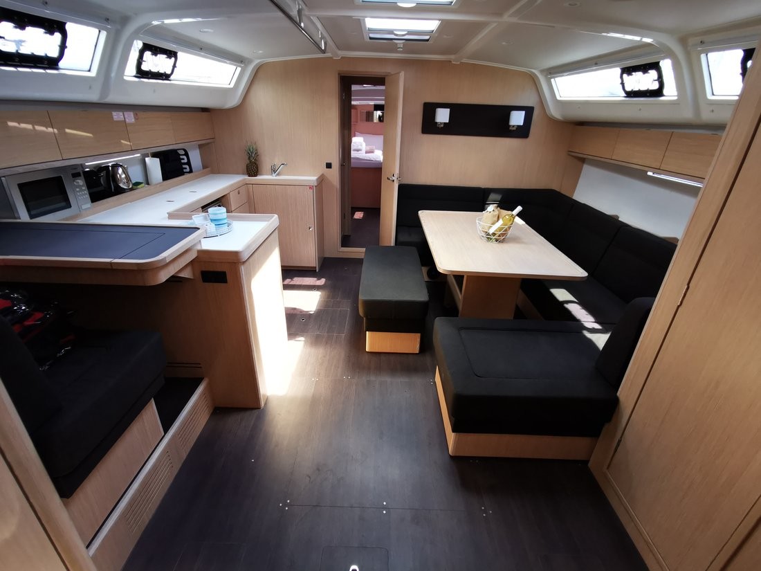 Bavaria Cruiser 51, Marie | Yacht Charter Croatia