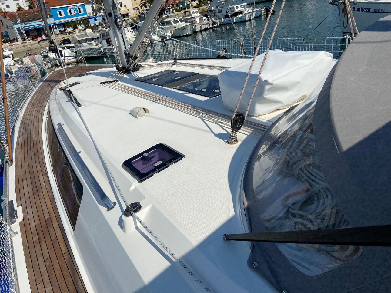 Bavaria Cruiser 51, Locura | Yacht Charter Croatia