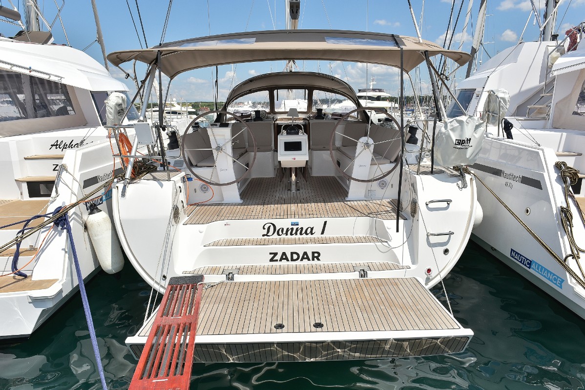 Bavaria Cruiser 51, Donna I | Yacht Charter Croatia
