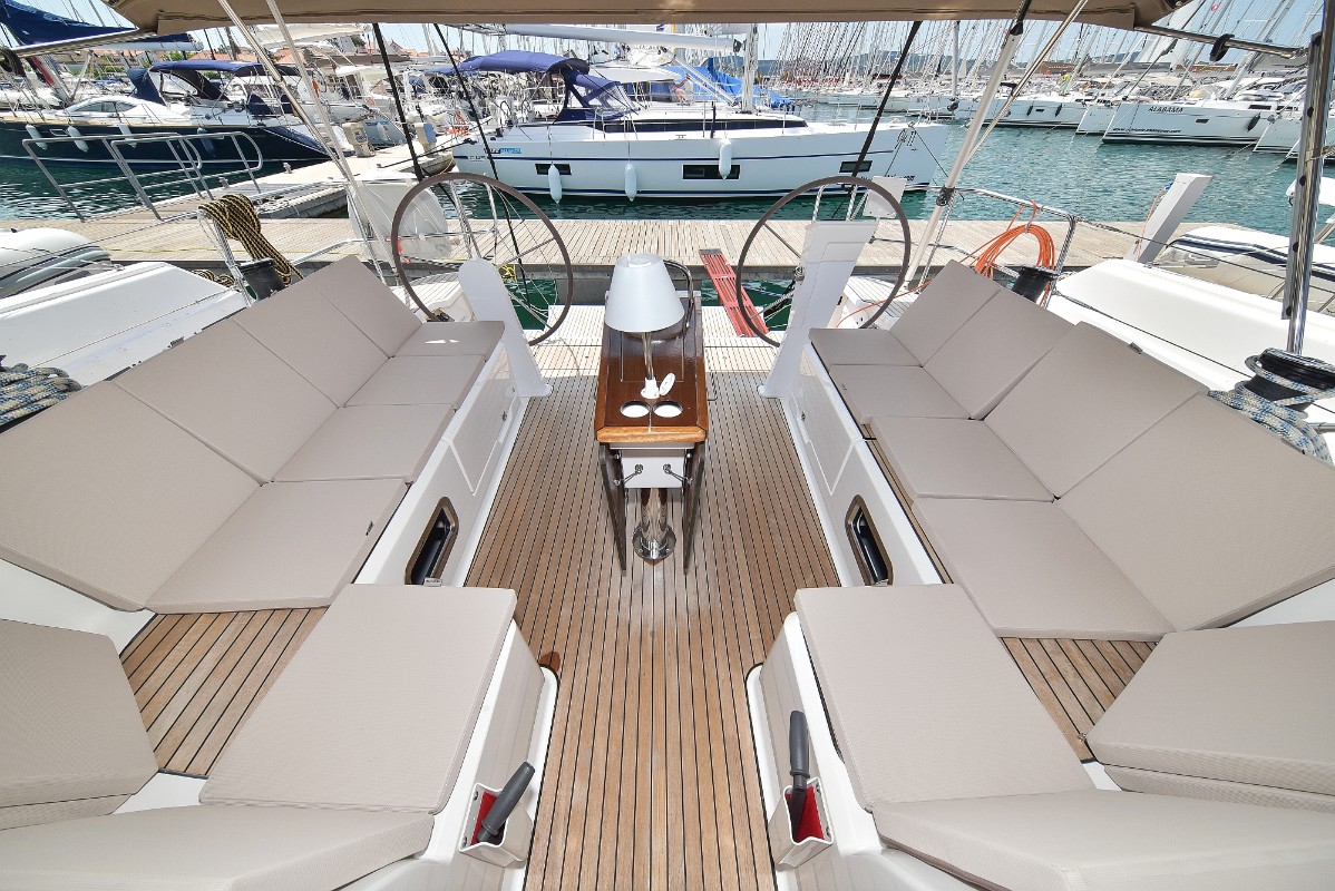 Bavaria Cruiser 51, Donna I | Yacht Charter Croatia