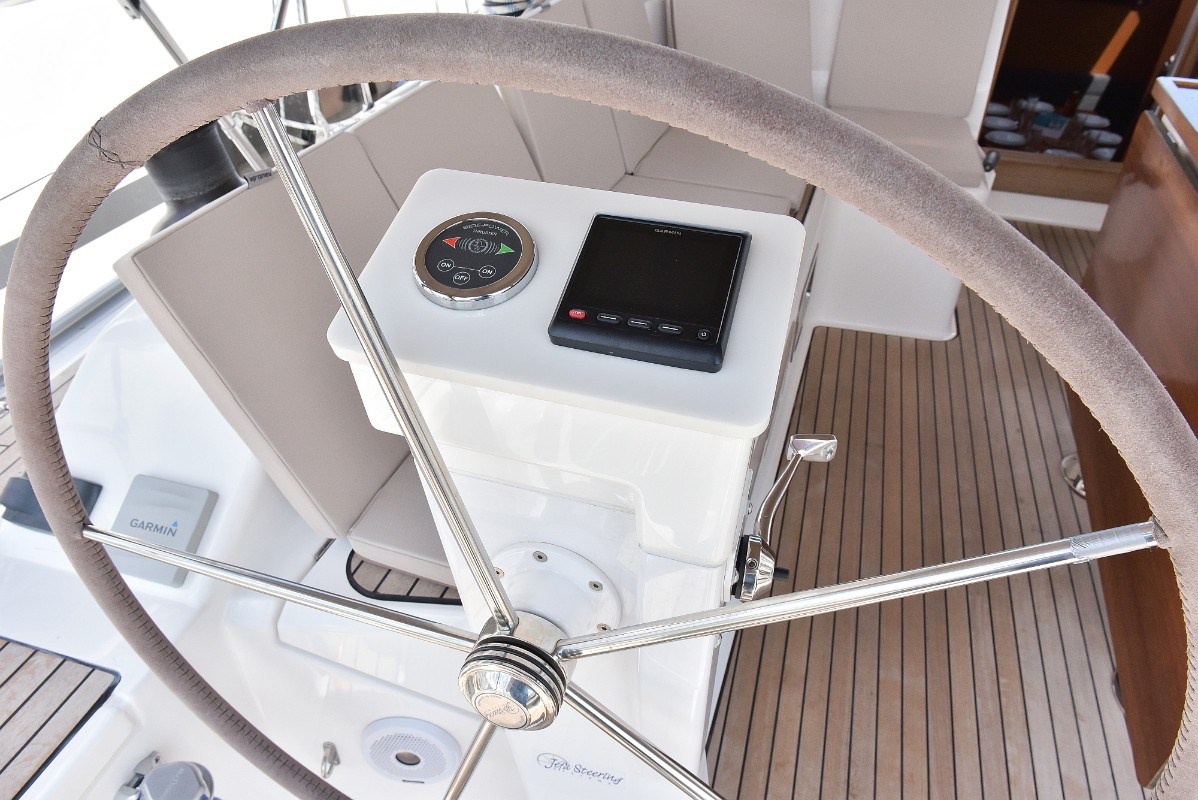 Bavaria Cruiser 51, Donna I | Yacht Charter Croatia