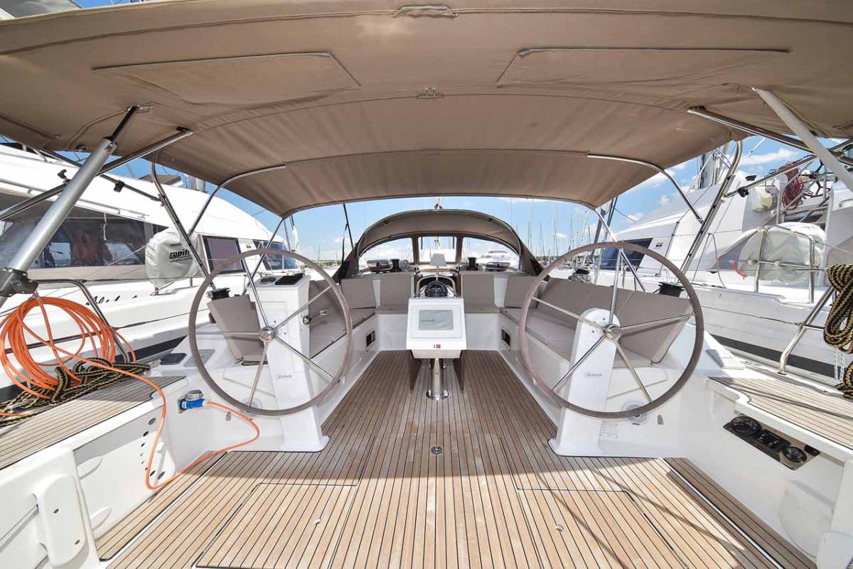 Bavaria Cruiser 51, Donna I | Yacht Charter Croatia