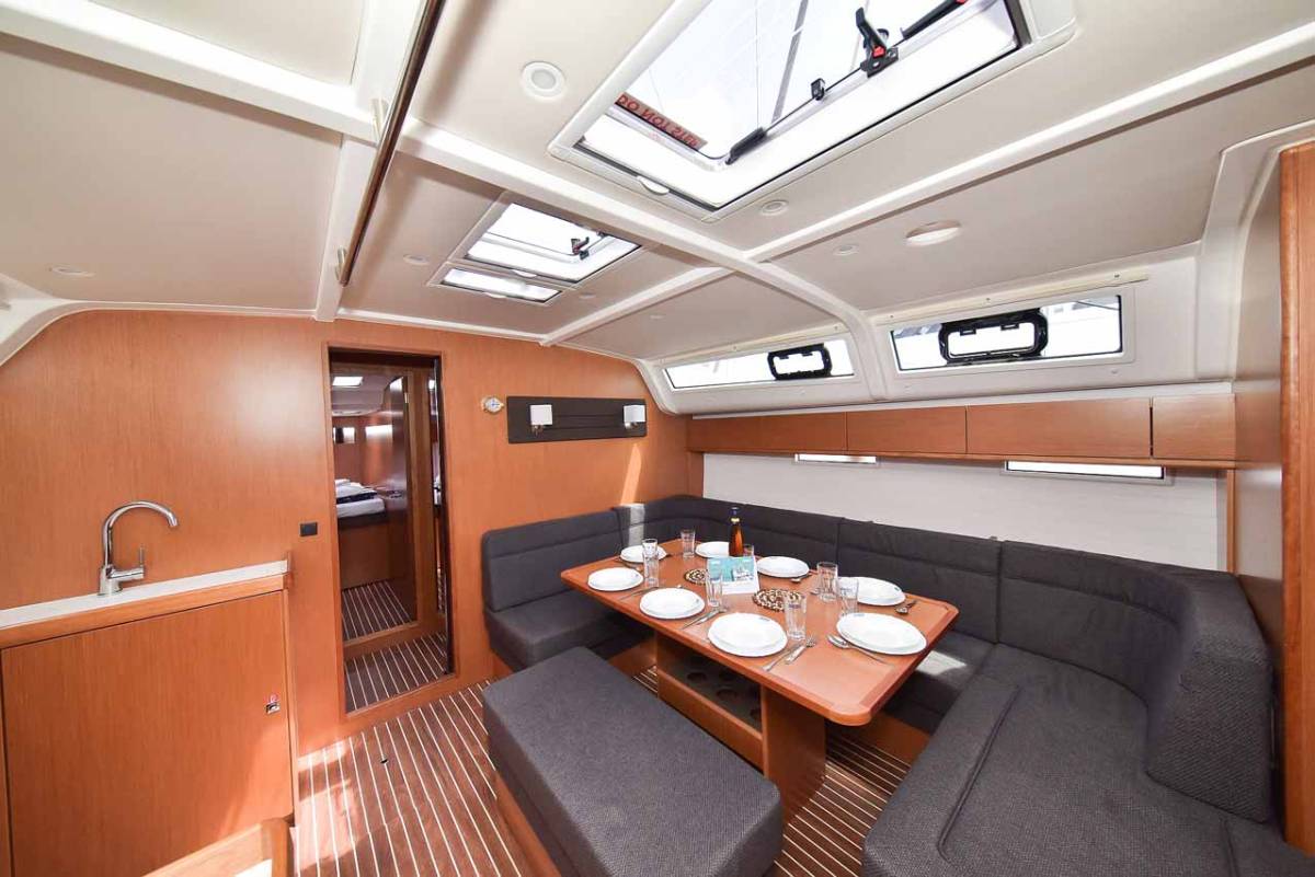 Bavaria Cruiser 51, Donna I | Yacht Charter Croatia