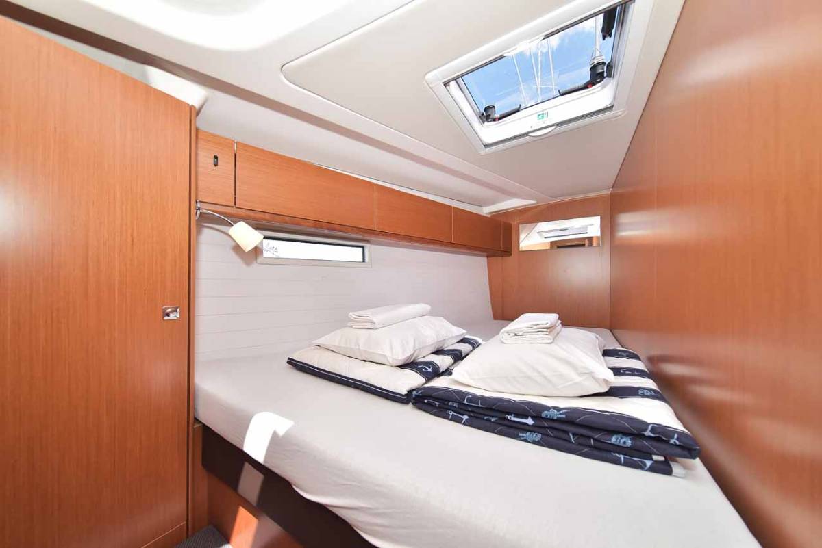 Bavaria Cruiser 51, Donna I | Yacht Charter Croatia