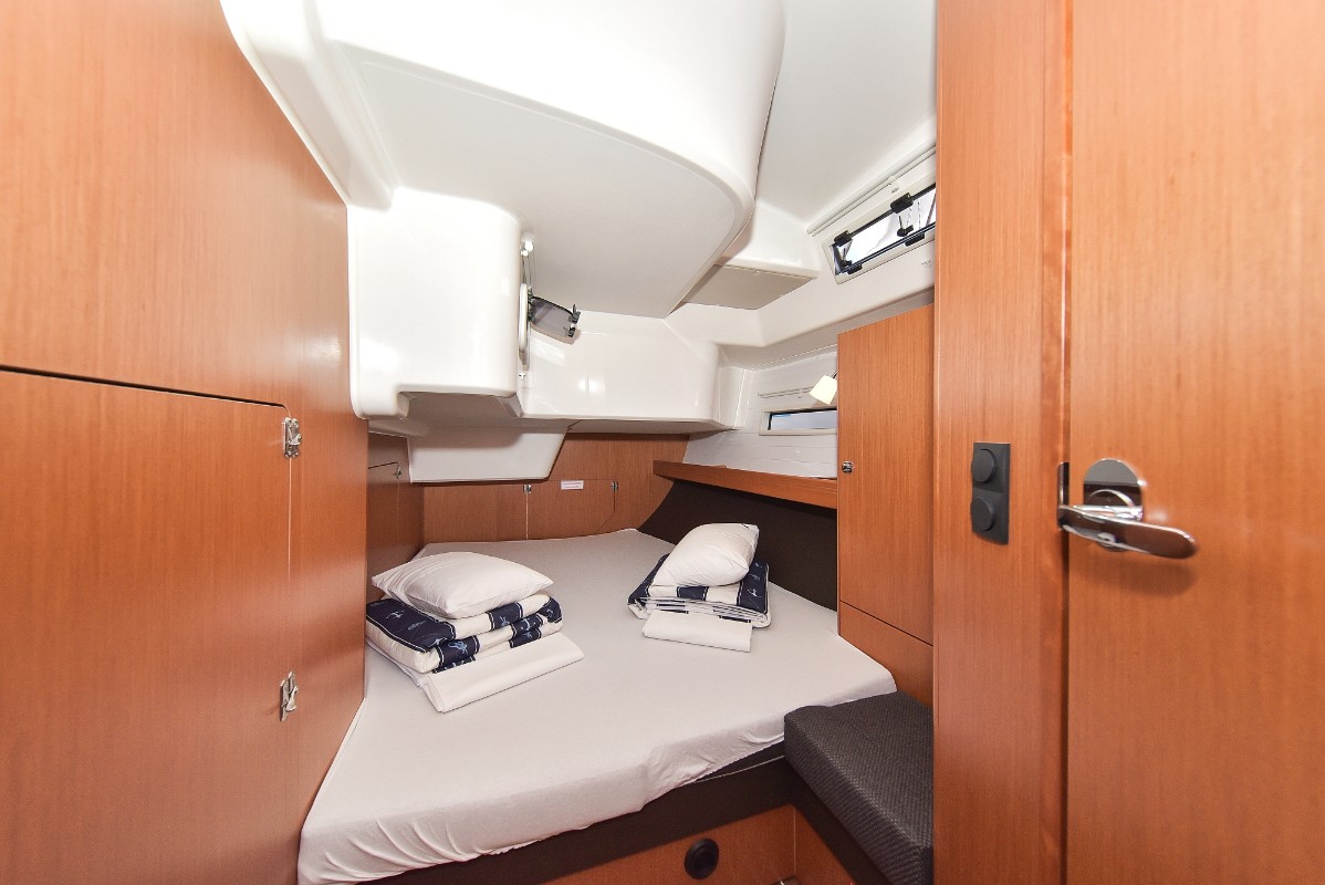 Bavaria Cruiser 51, Donna I | Yacht Charter Croatia