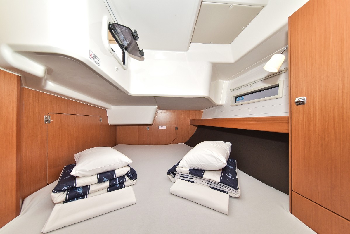 Bavaria Cruiser 51, Donna I | Yacht Charter Croatia