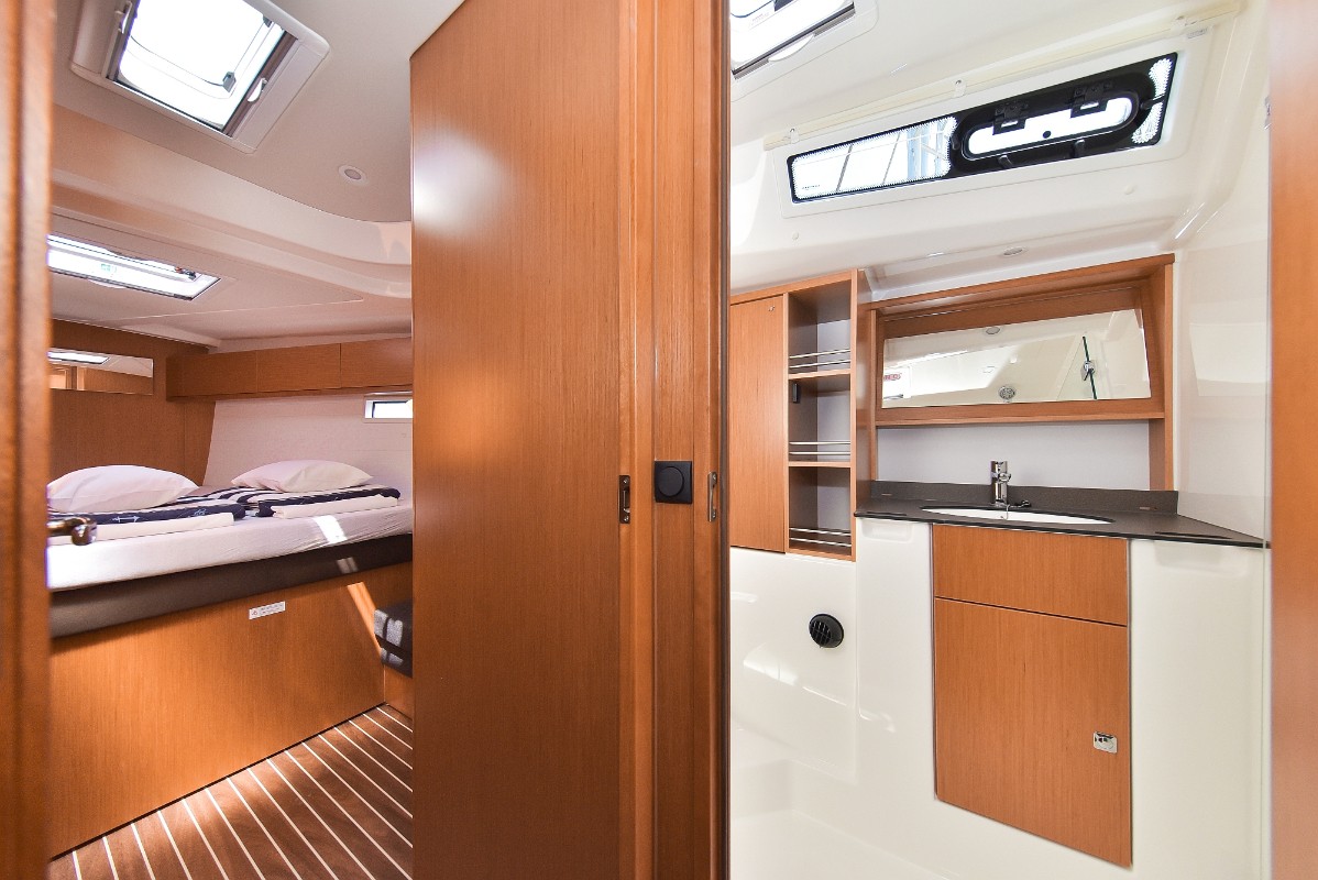 Bavaria Cruiser 51, Donna I | Yacht Charter Croatia
