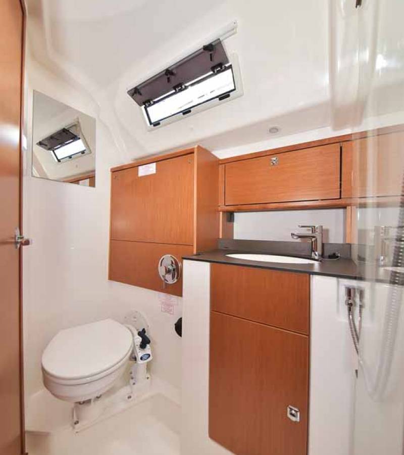 Bavaria Cruiser 51, Donna I | Yacht Charter Croatia