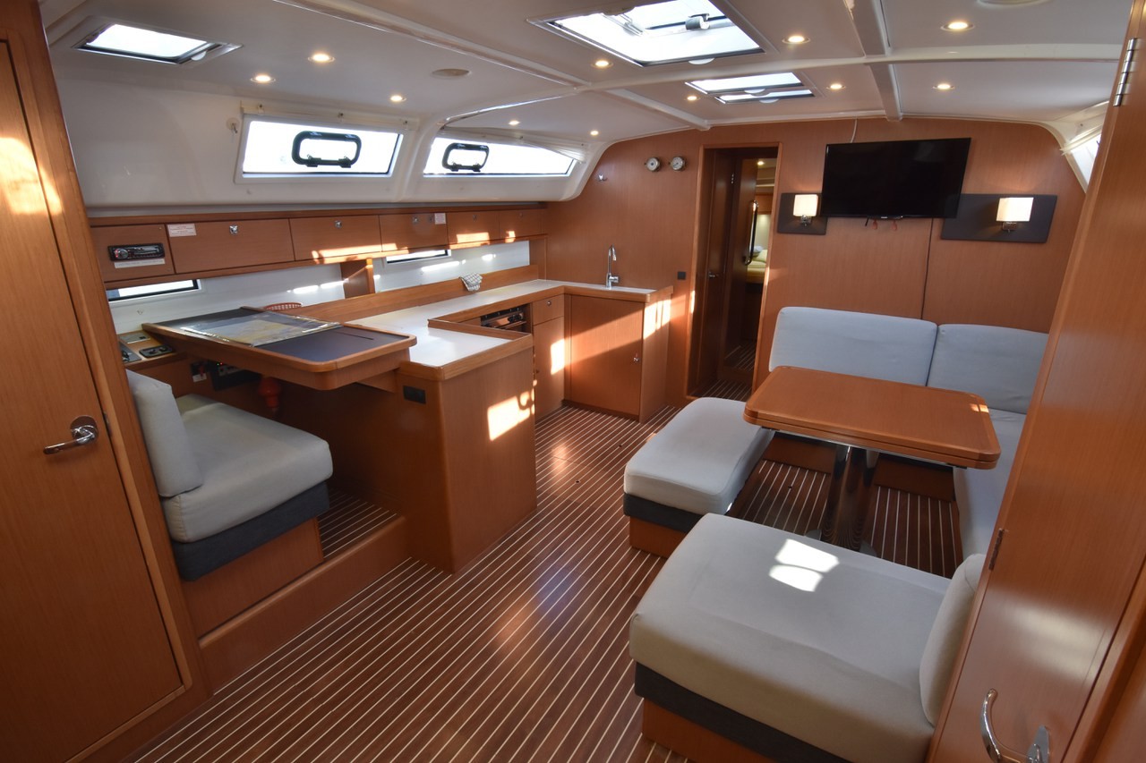 Bavaria Cruiser 51, Tramuntana | Yacht Charter Croatia
