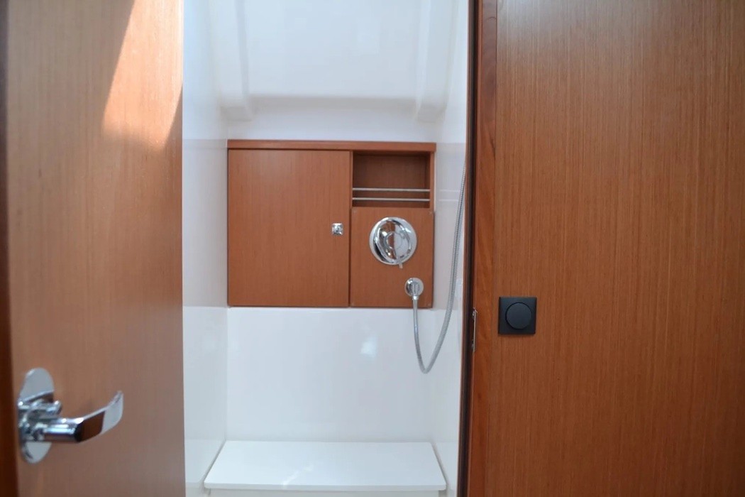 Bavaria Cruiser 51, Isabella | Yacht Charter Croatia