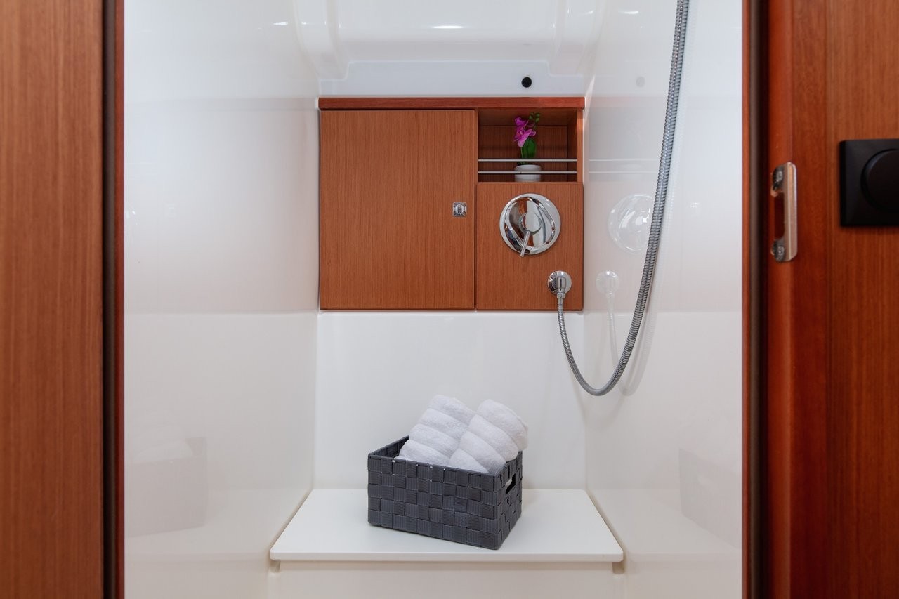 Bavaria Cruiser 51, Lui | Yachtcharter Kroatien