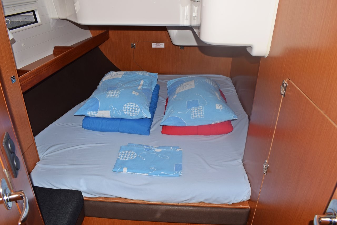 Bavaria Cruiser 51, Podkamenica | Yacht Charter Croatia