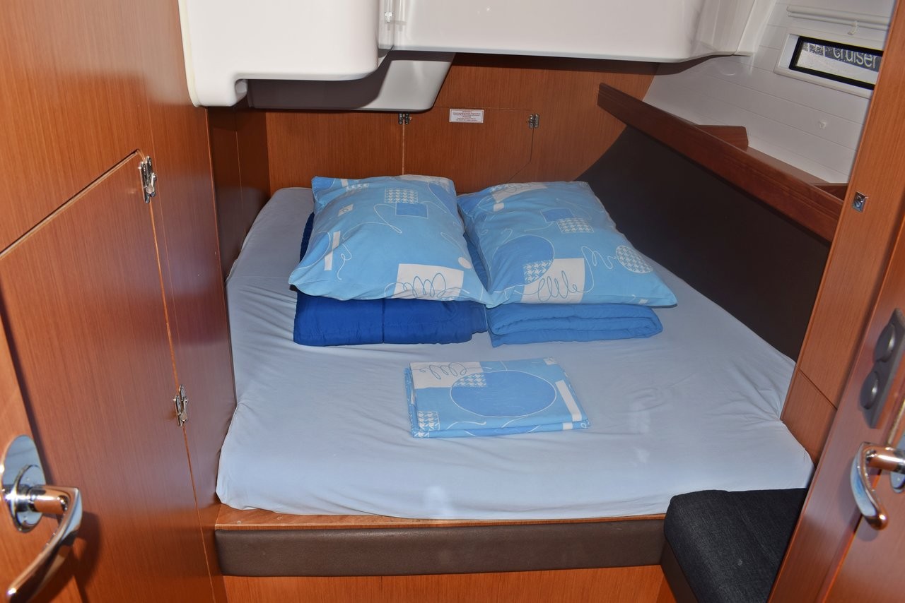 Bavaria Cruiser 51, Podkamenica | Yacht Charter Croatia
