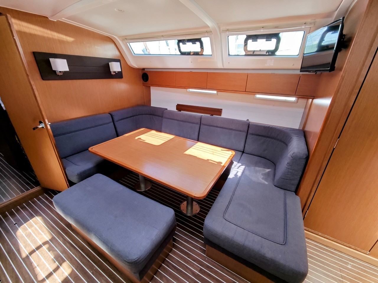 Bavaria Cruiser 51, Jozefina | Yachtcharter Kroatien