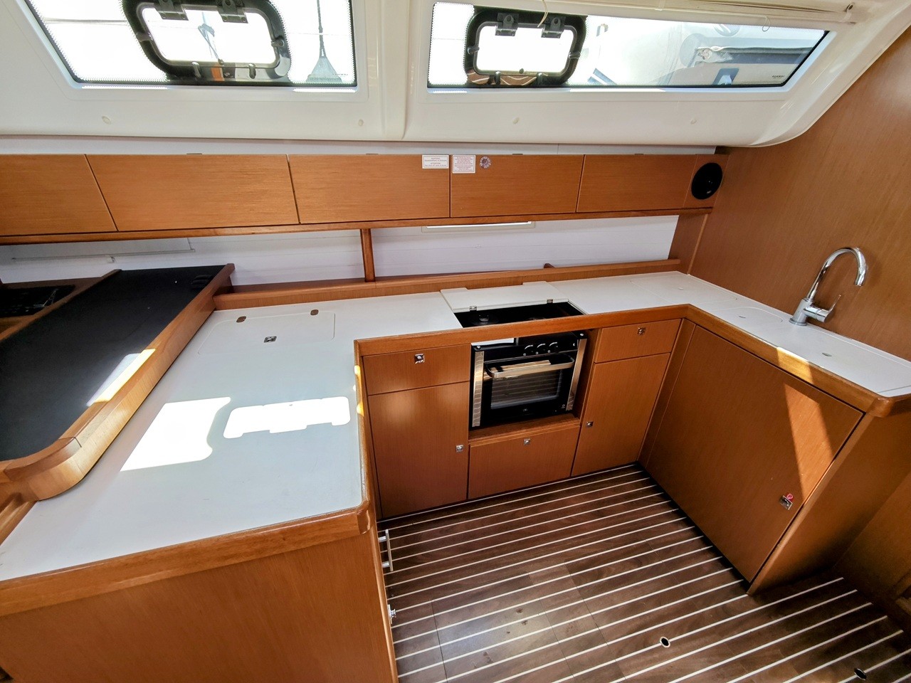 Bavaria Cruiser 51, Jozefina | Yachtcharter Kroatien