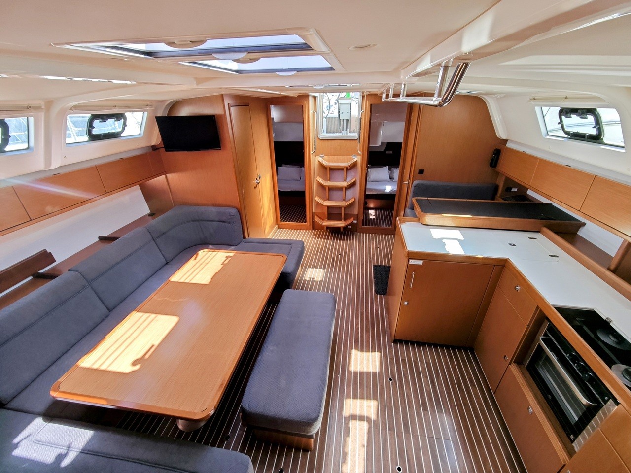 Bavaria Cruiser 51, Jozefina | Yachtcharter Kroatien