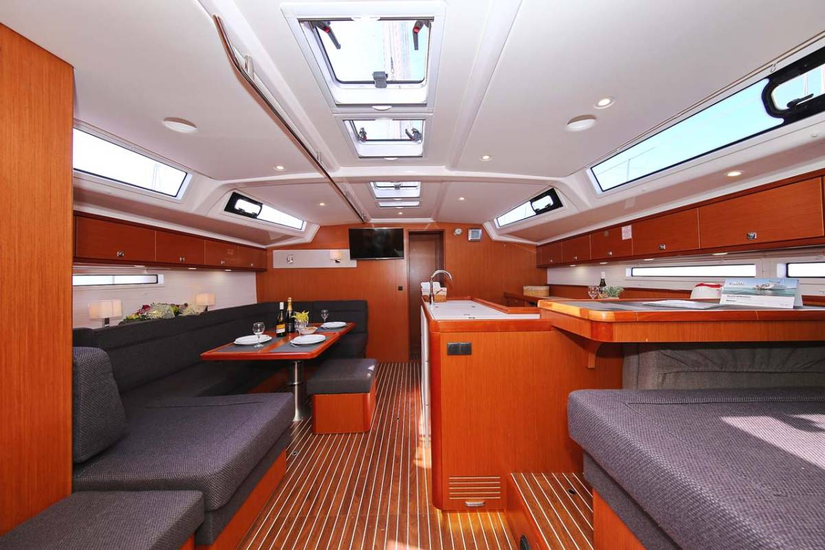 Bavaria Cruiser 56, El Karinjo | Yacht Charter Croatia