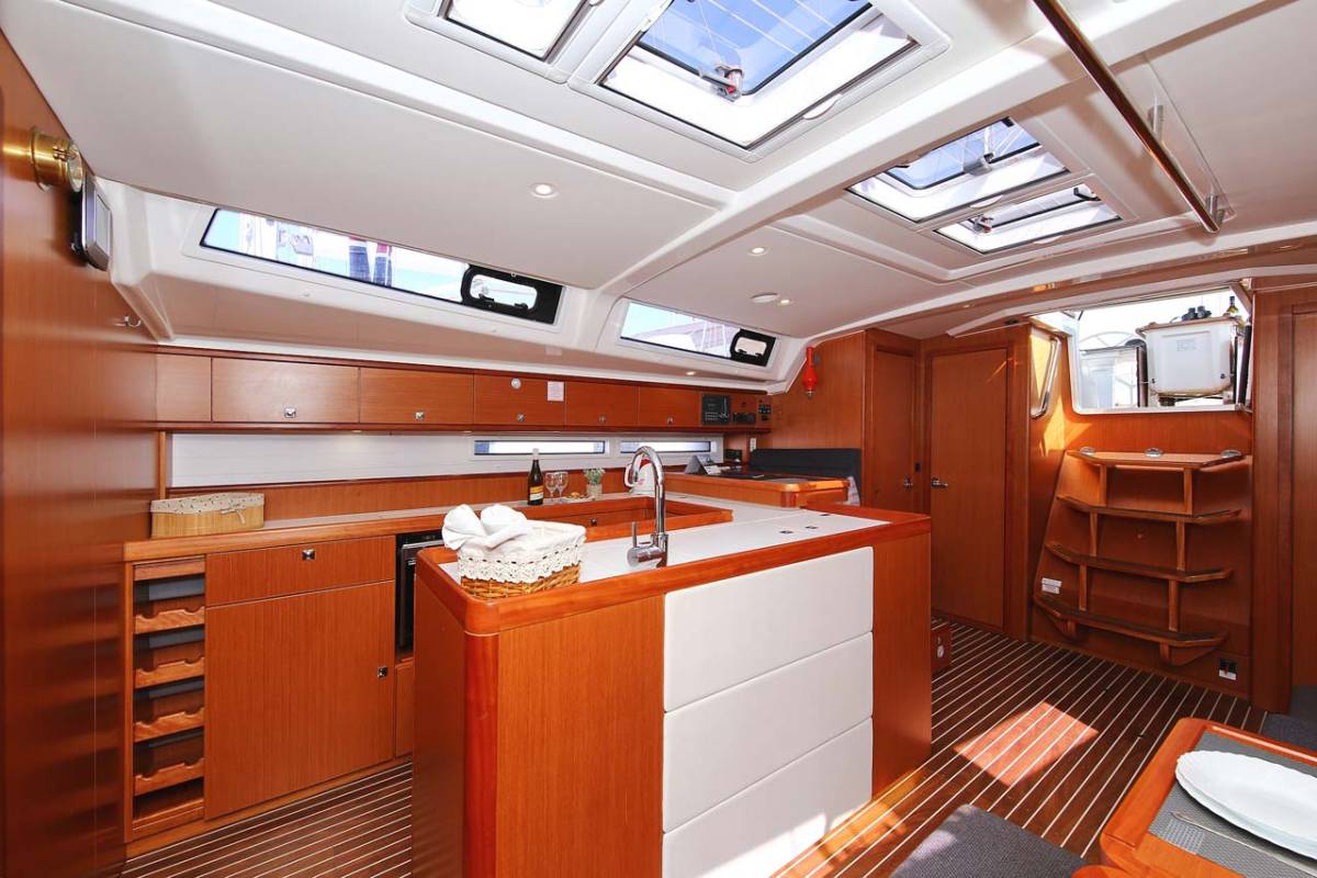 Bavaria Cruiser 56, El Karinjo | Yacht Charter Croatia