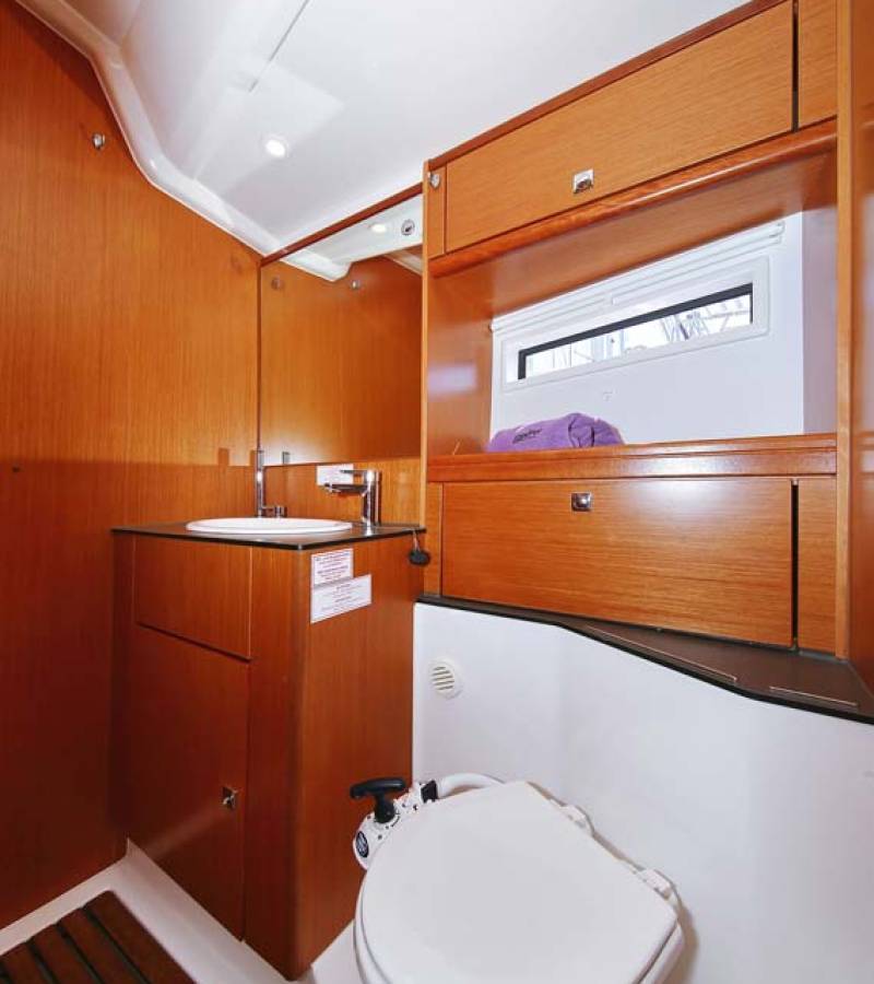 Bavaria Cruiser 56, El Karinjo | Yacht Charter Croatia