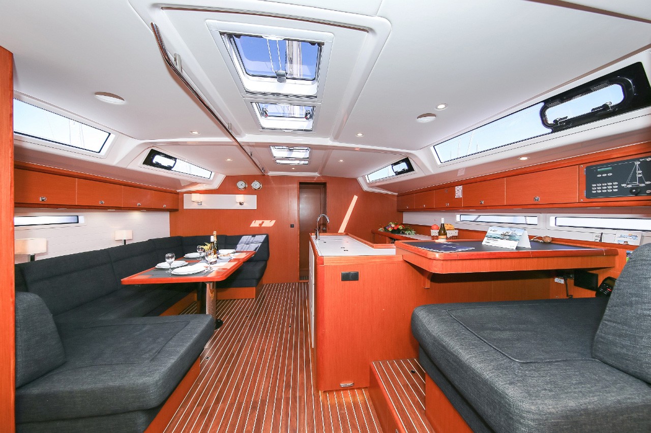 Bavaria Cruiser 56, Domo | Yacht Charter Croatia