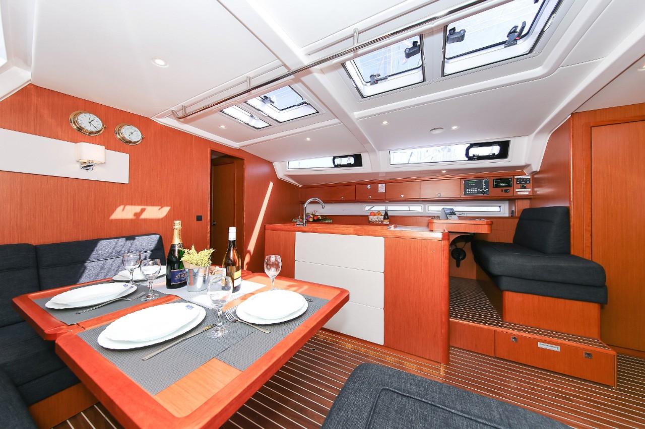 Bavaria Cruiser 56, Domo | Yacht Charter Croatia