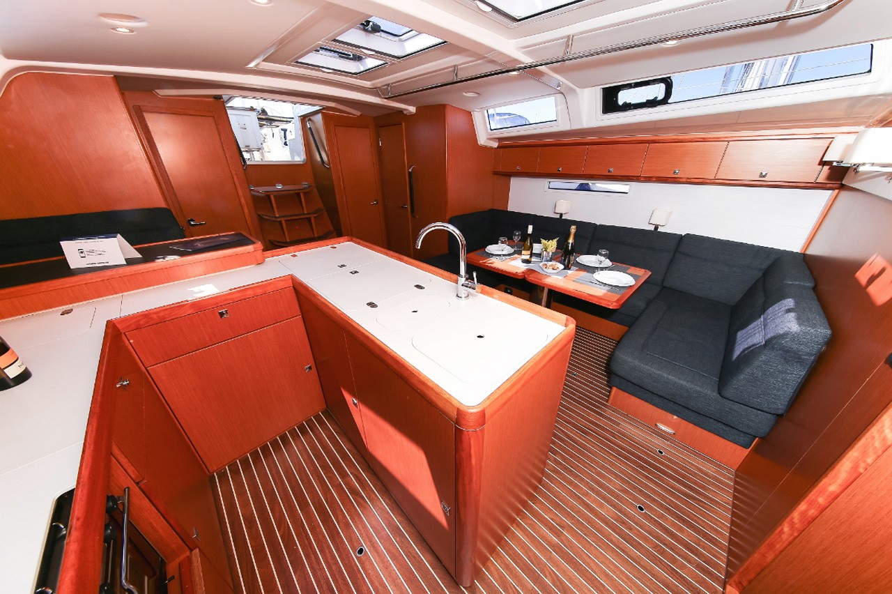 Bavaria Cruiser 56, Domo | Yacht Charter Croatia