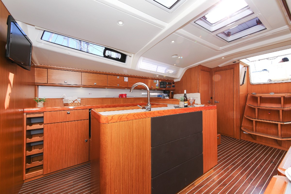 Bavaria Cruiser 56, Mandy | Yacht Charter Croatia