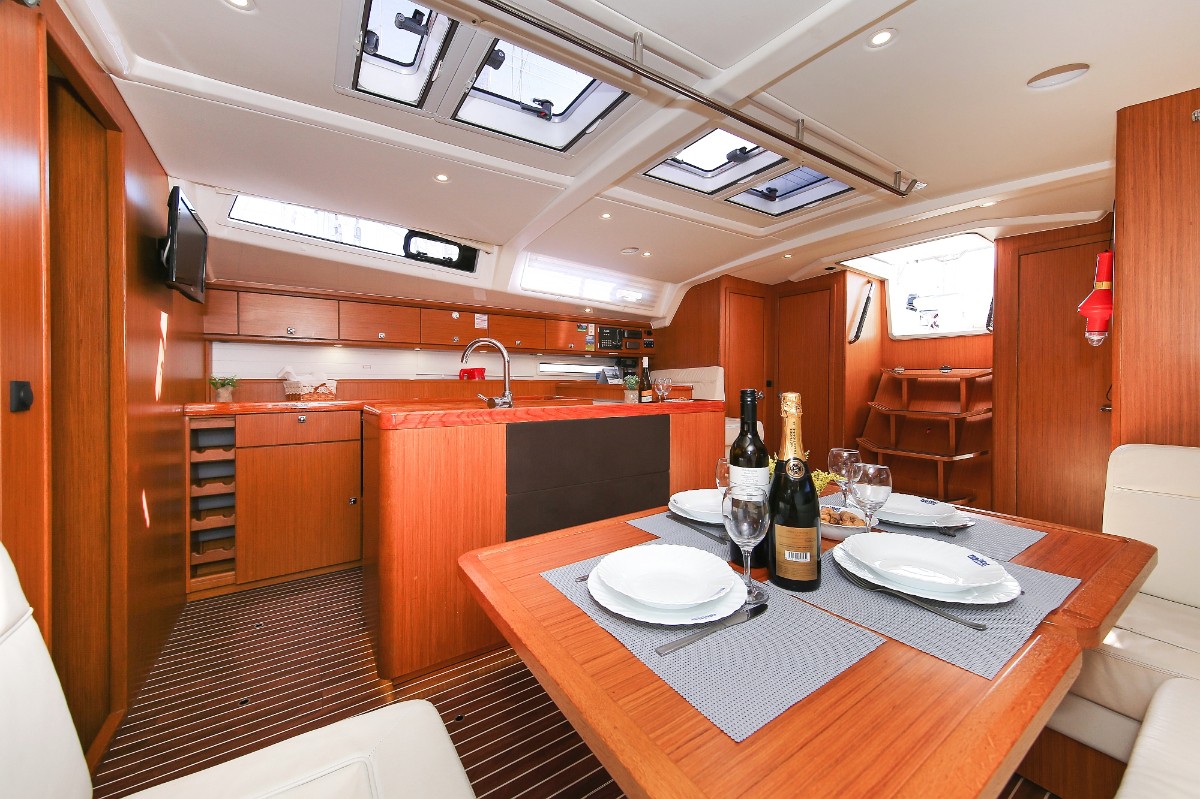 Bavaria Cruiser 56, Mandy | Yacht Charter Croatia