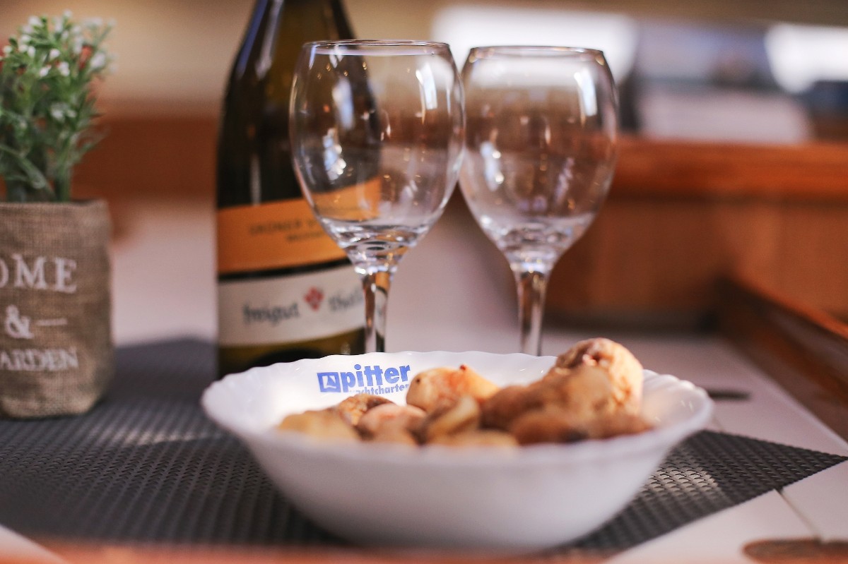 Bavaria Cruiser 56, Mandy | Yacht Charter Croatia