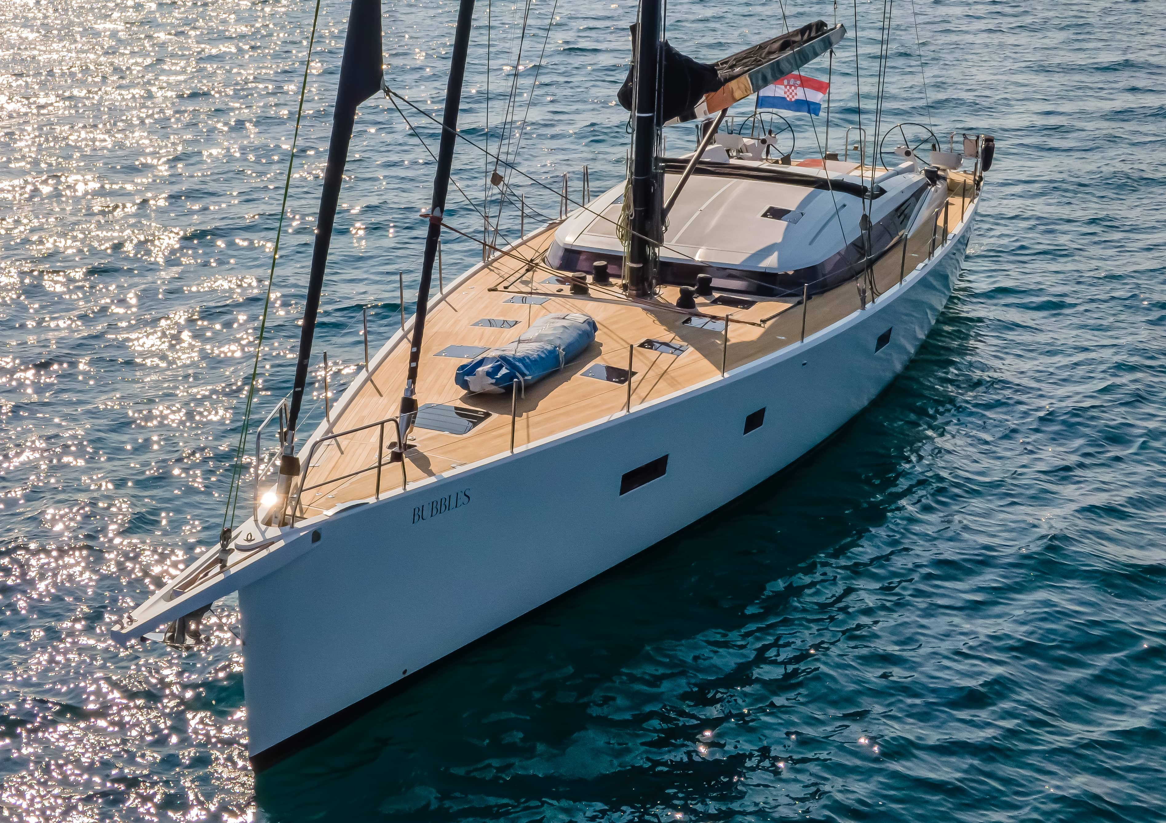 CNB 76, Bubbles | Noleggio di Yacht Croazia