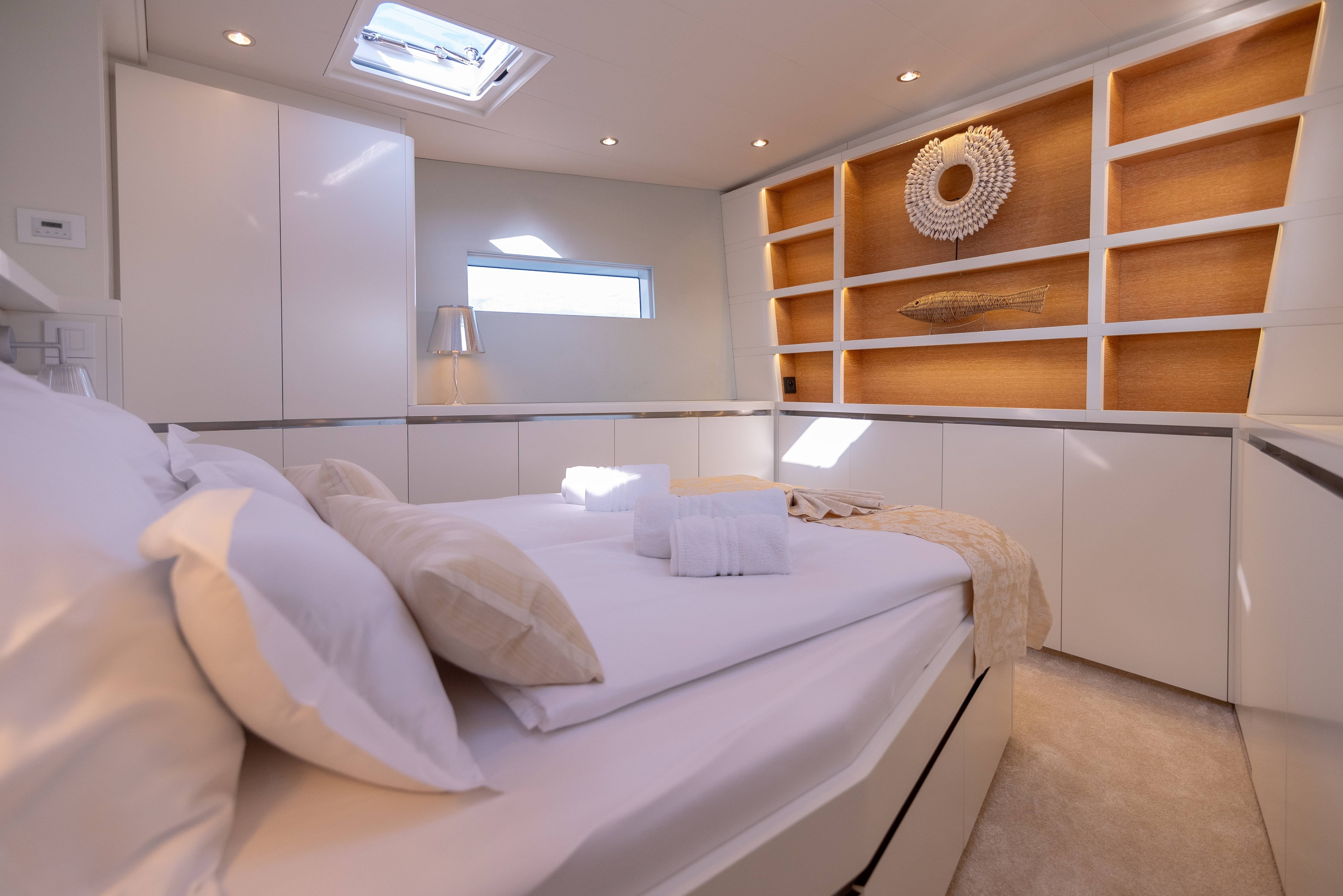 CNB 76, Bubbles | Noleggio di Yacht Croazia