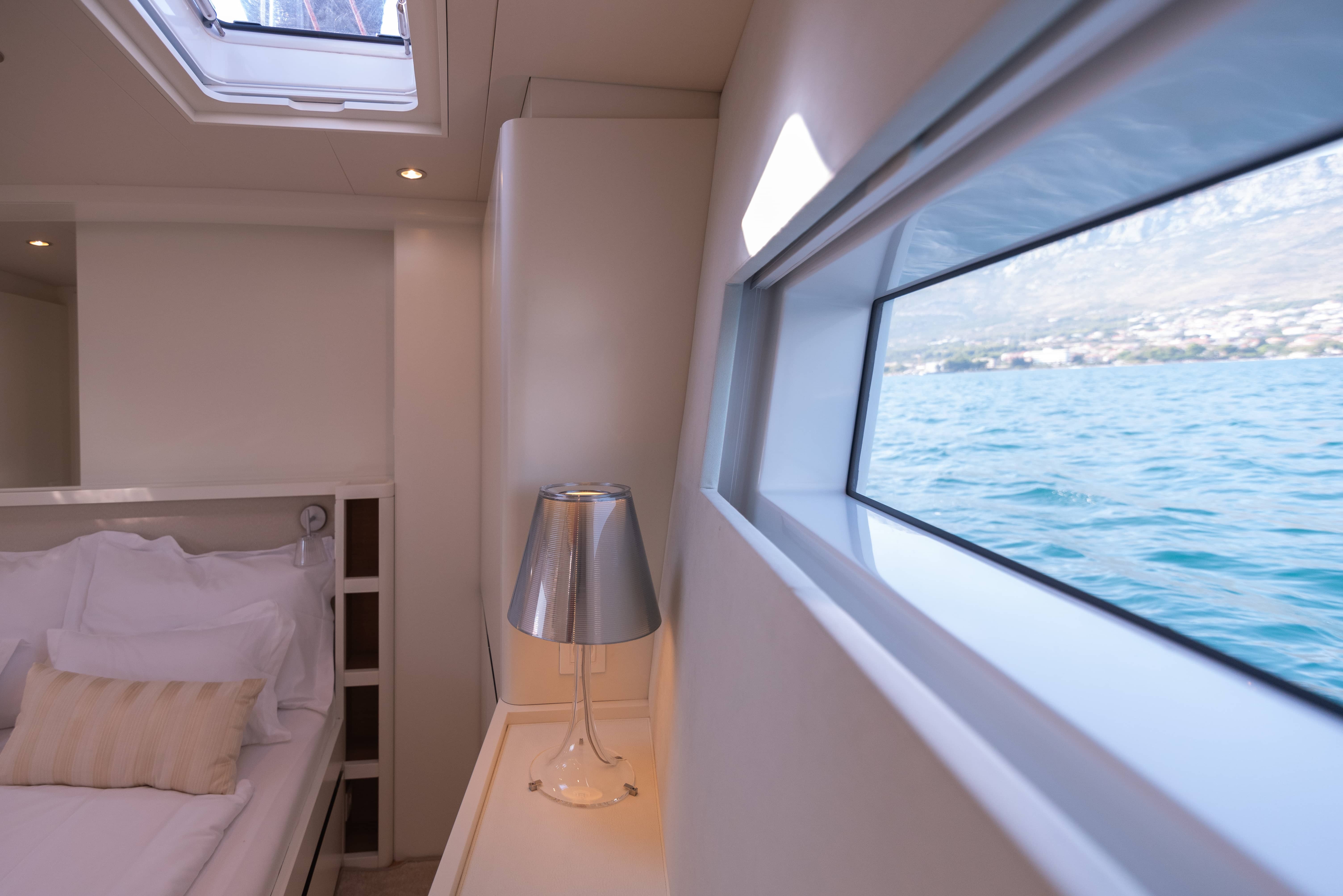 CNB 76, Bubbles | Noleggio di Yacht Croazia
