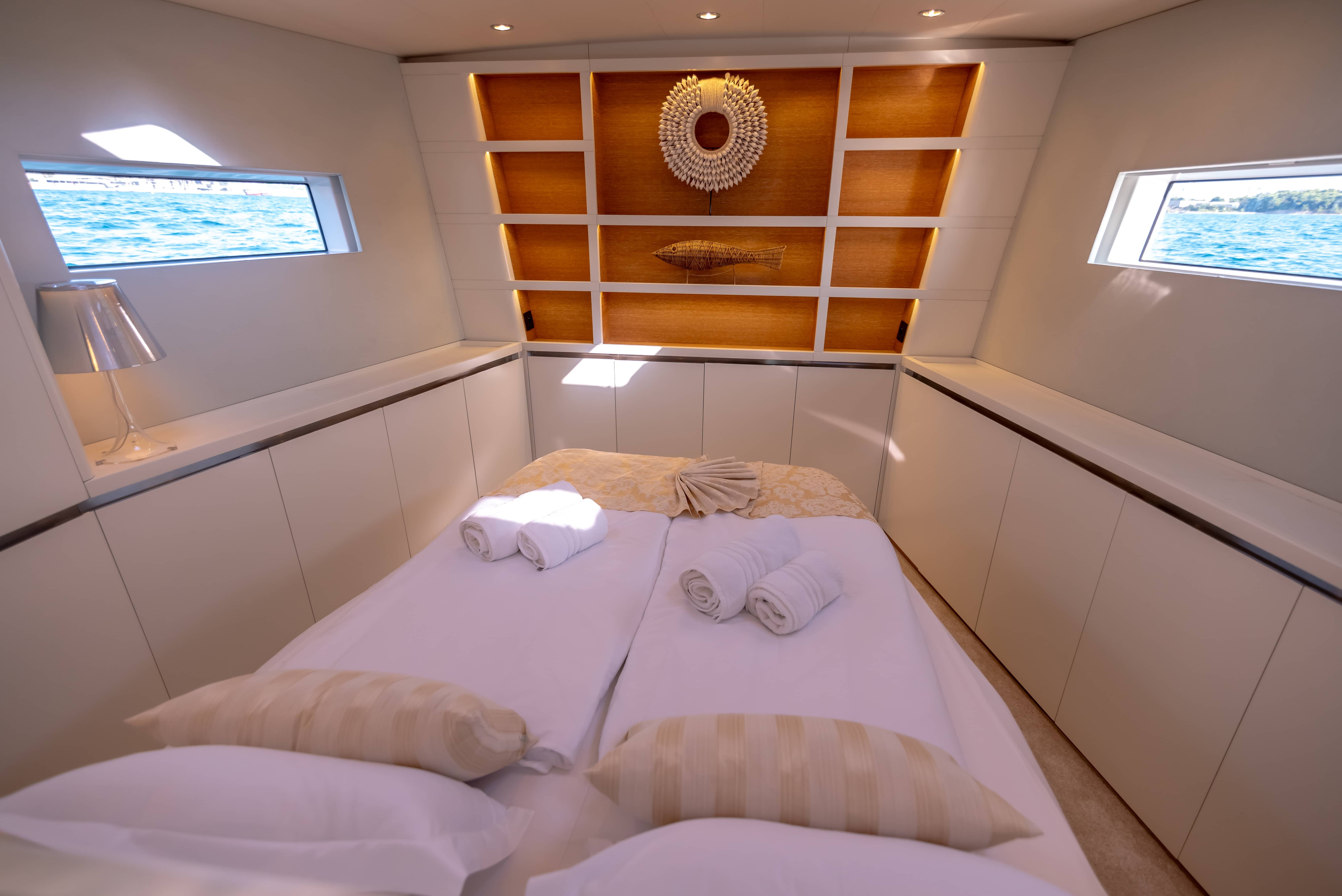 CNB 76, Bubbles | Noleggio di Yacht Croazia