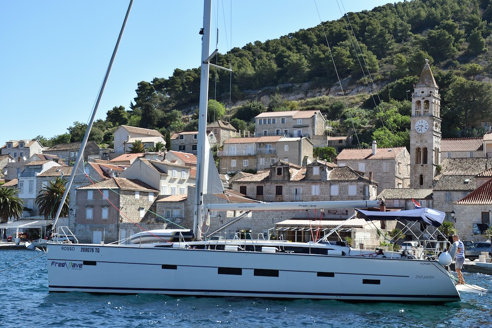 D&D Kufner 50, Rosso | Yacht Charter Croatia
