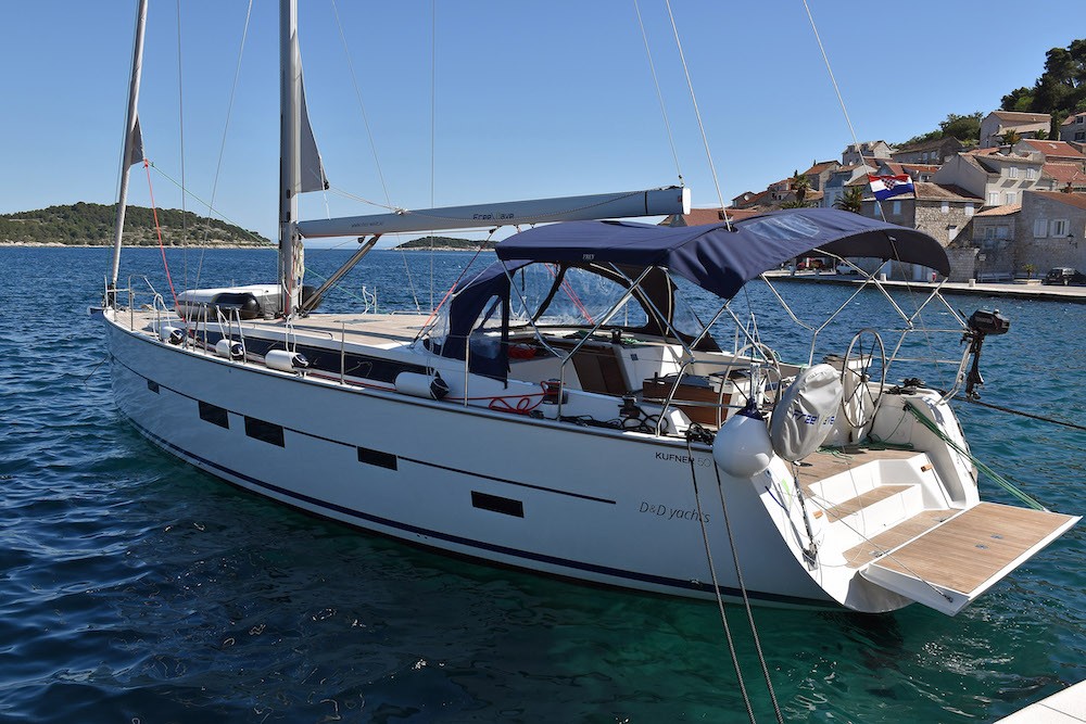 D&D Kufner 50, Rosso | Yacht Charter Croatia