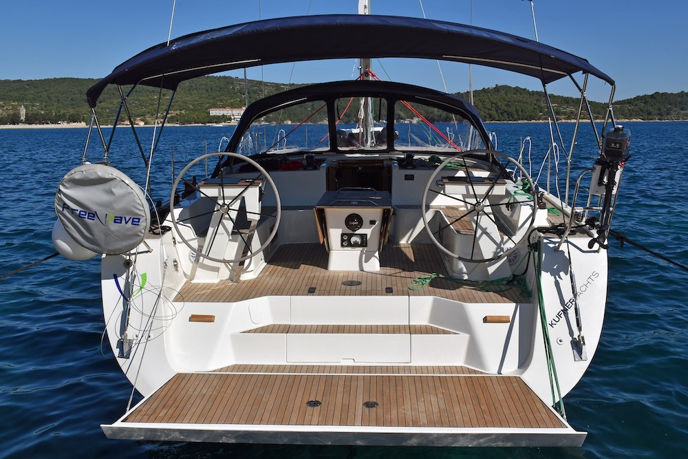 D&D Kufner 50, Rosso | Yacht Charter Croatia