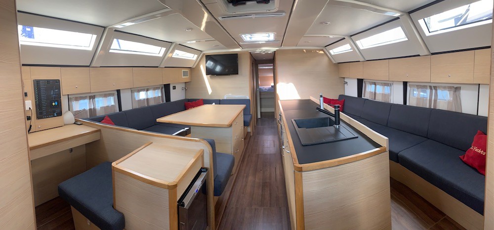 D&D Kufner 50, Rosso | Yacht Charter Croatia