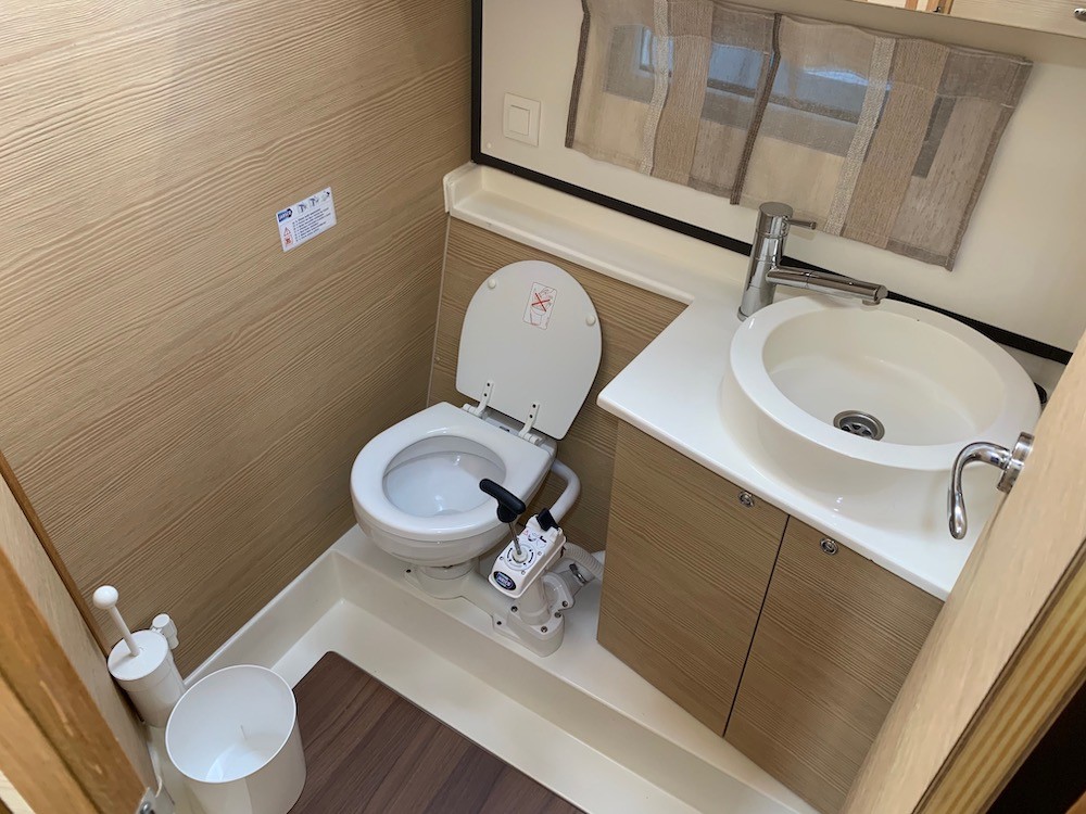 D&D Kufner 50, Rosso | Yacht Charter Croatia