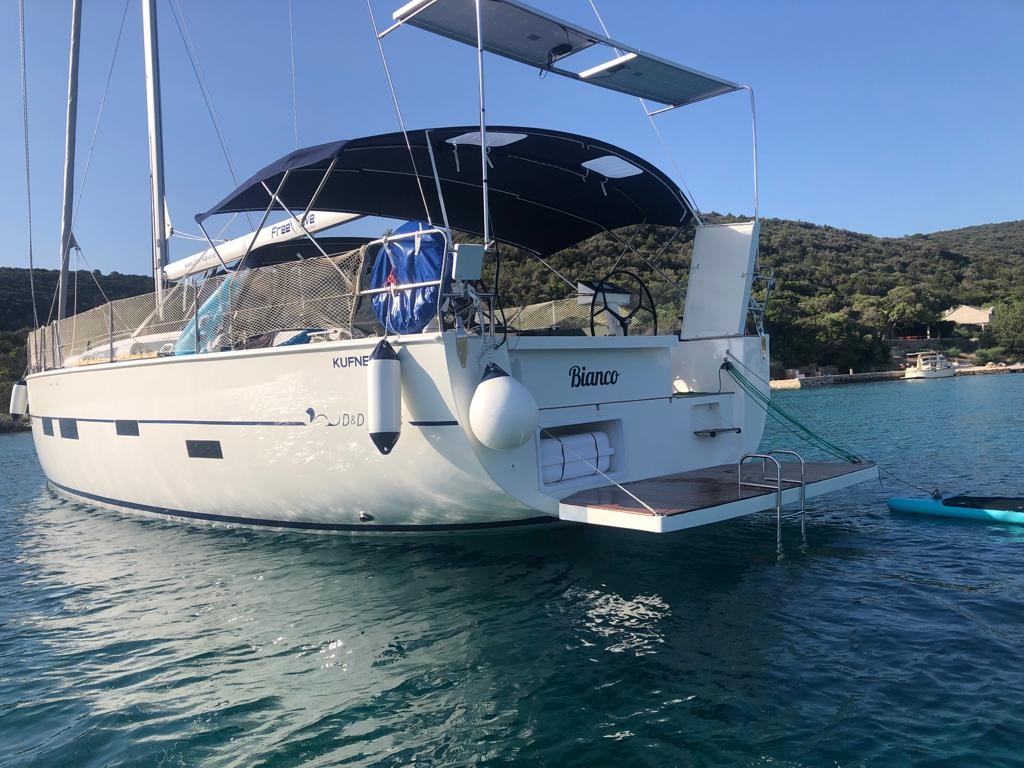 D&D Kufner 50, Bianco | Yacht Charter Croatia