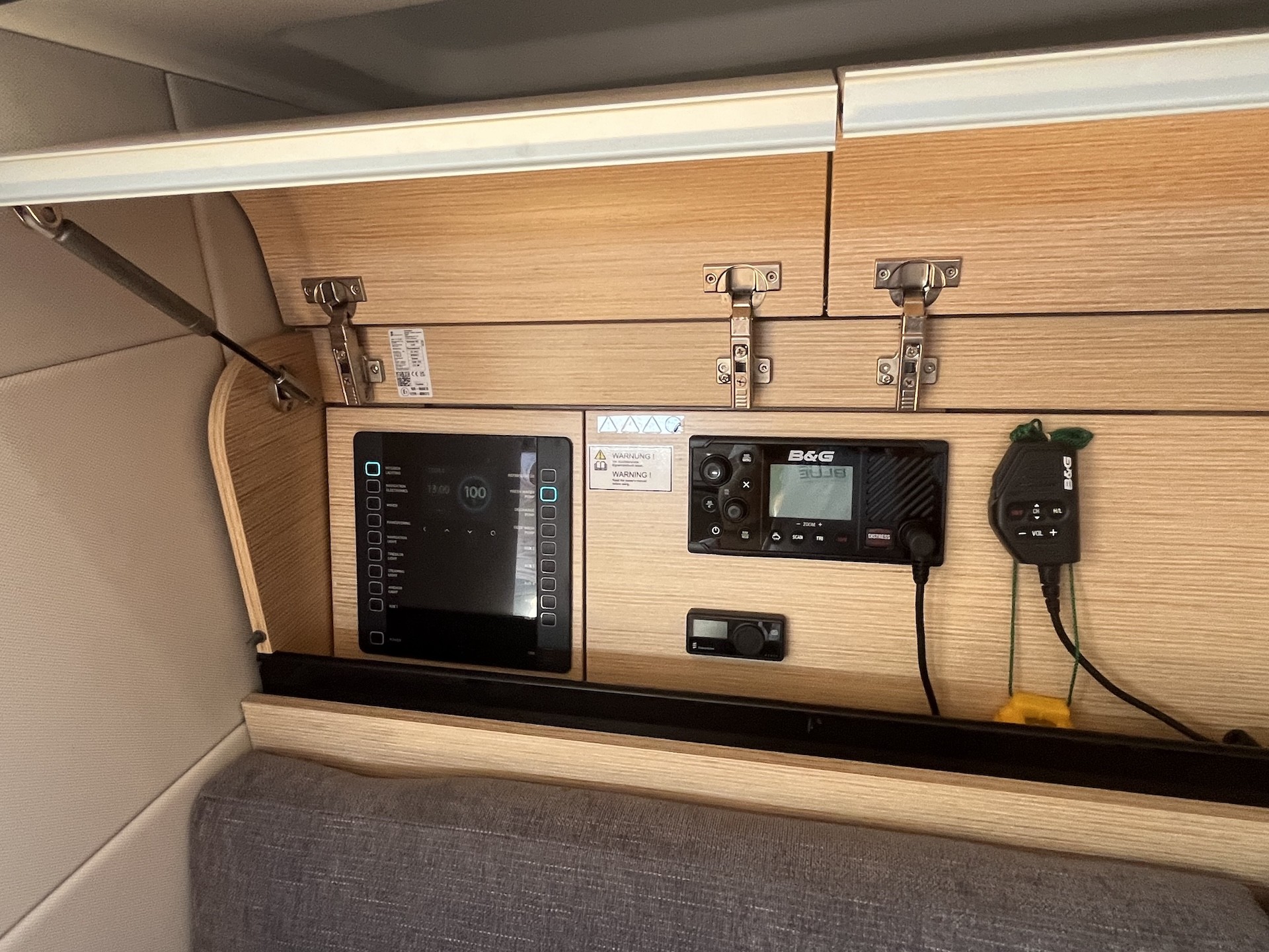 Dehler 38 SQ, Just B! | Yacht Charter Croatia
