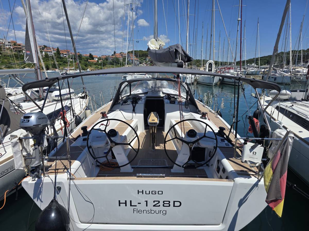 Dehler 46 SQ, Hugo | Noleggio di Yacht Croazia