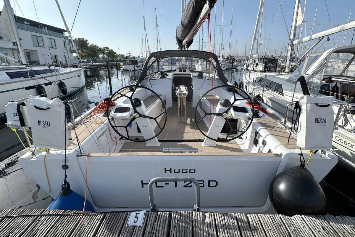 Dehler 46 SQ, Hugo | Noleggio di Yacht Croazia