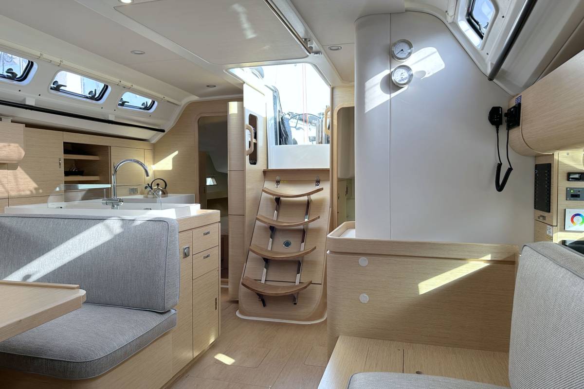 Dehler 46 SQ, Hugo | Noleggio di Yacht Croazia
