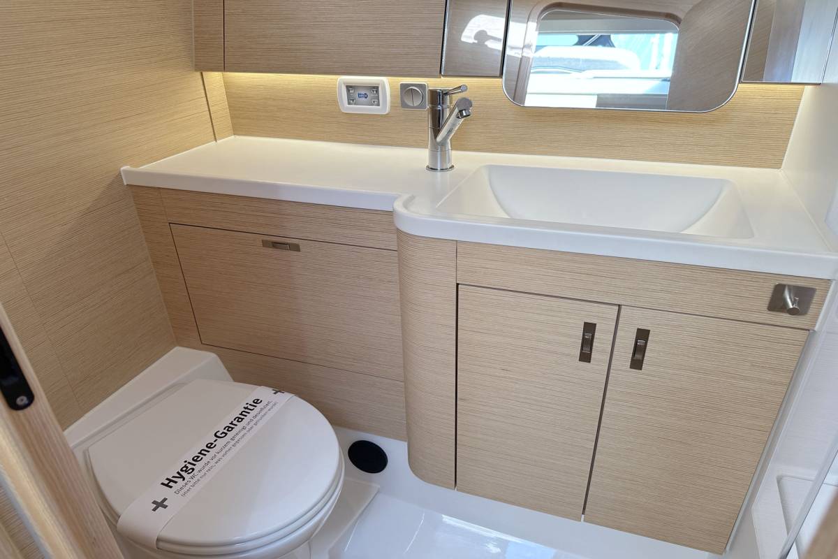 Dehler 46 SQ, Hugo | Noleggio di Yacht Croazia