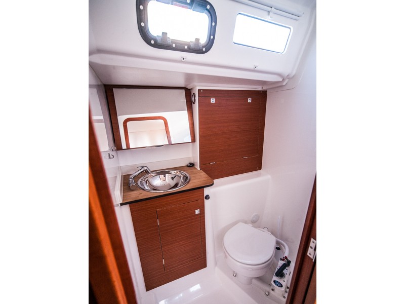 Dufour 350 GL, Ida | Yacht Charter Croatia