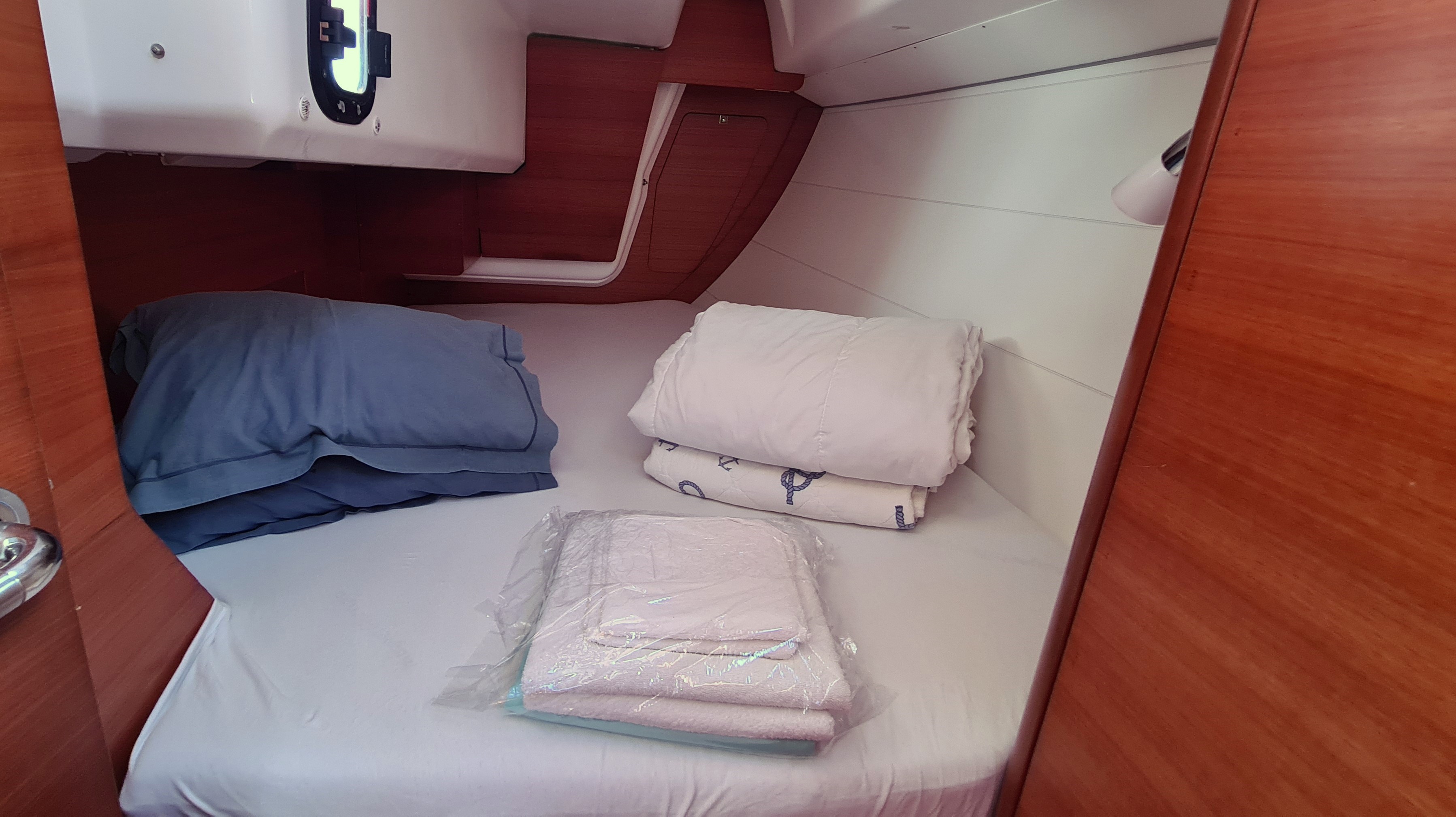 Dufour 350 GL, VALENCIA | Yacht Charter Croatia