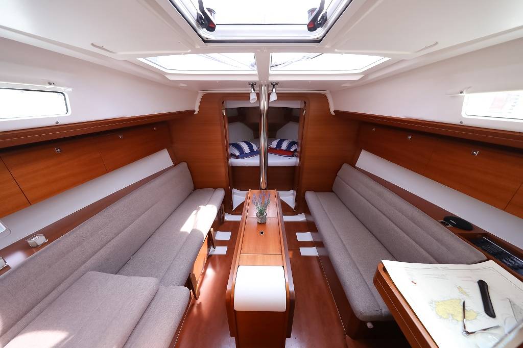 Dufour 350 GL, Papillon | Yacht Charter Croatia