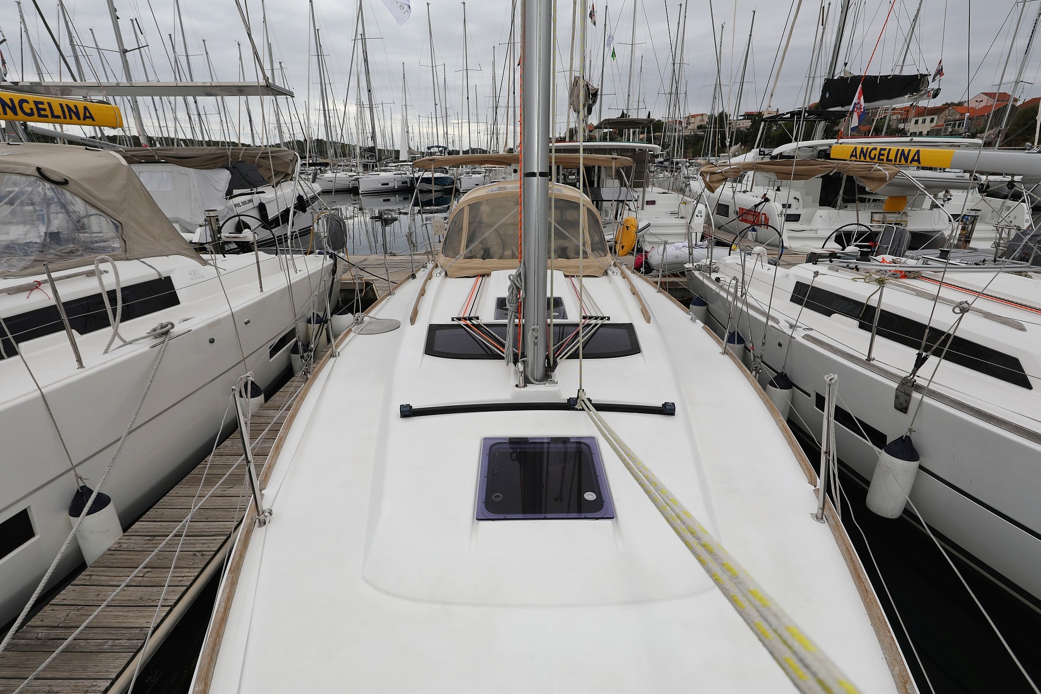 Dufour 350 GL, Feniks | Yacht Charter Croatia