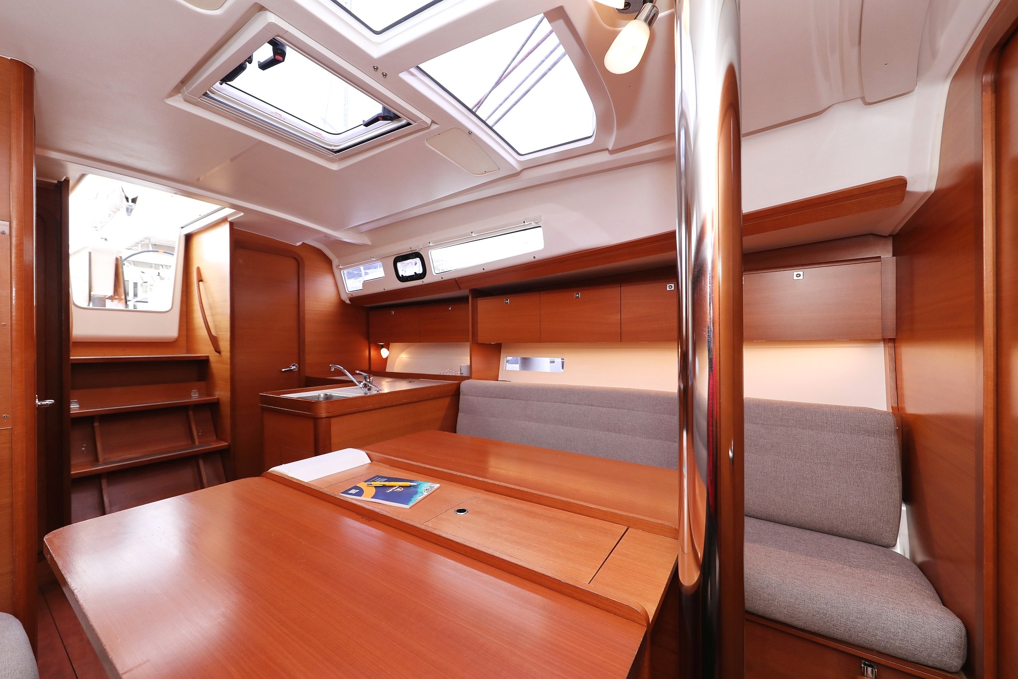 Dufour 350 GL, Feniks | Yacht Charter Croatia