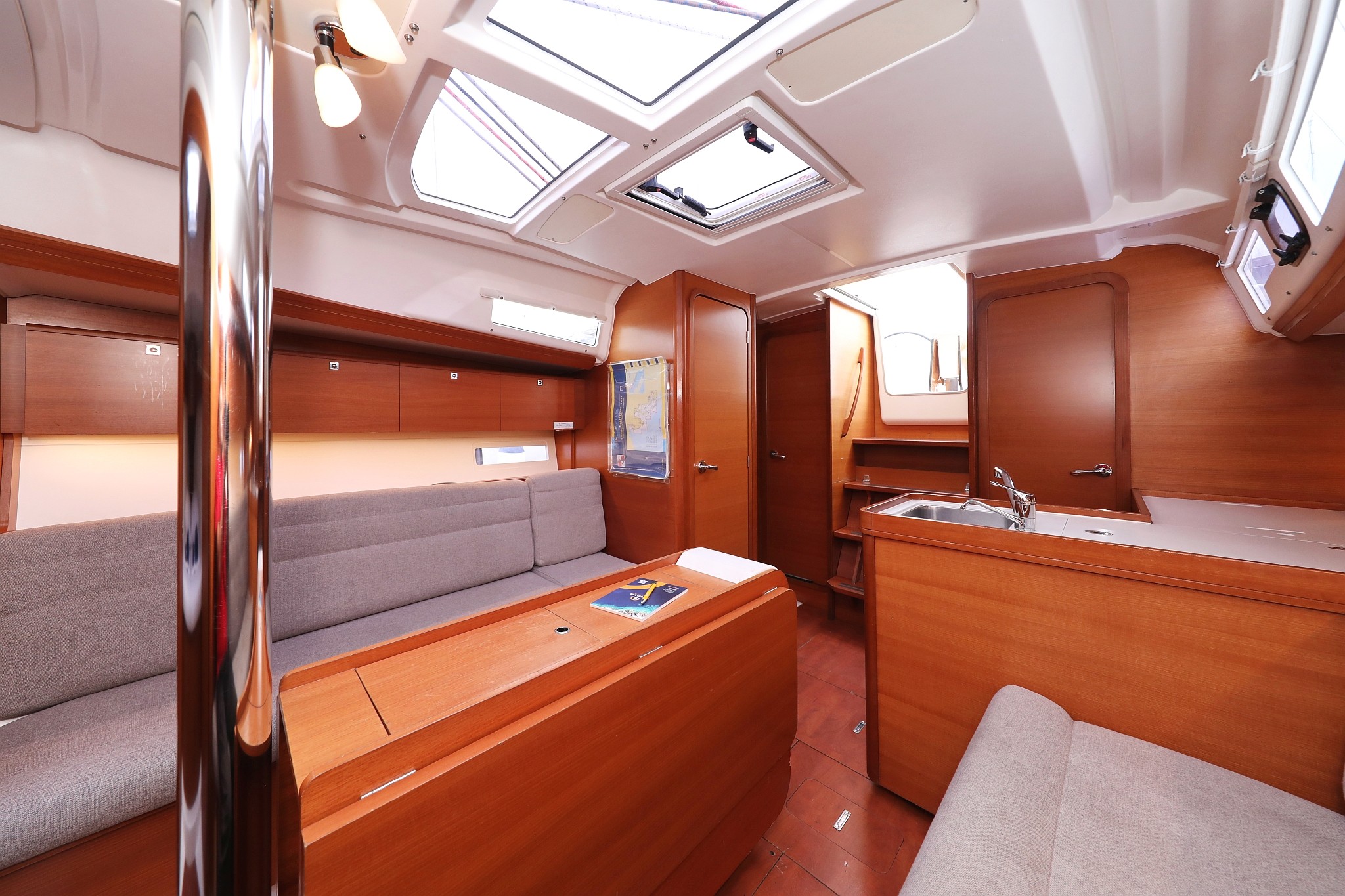 Dufour 350 GL, Feniks | Yacht Charter Croatia